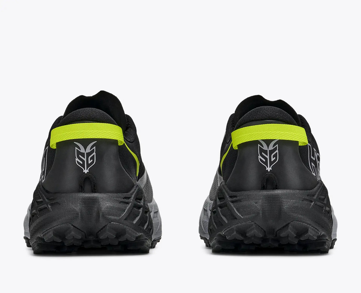 HOKA Speedgoat 7 Black Stellar